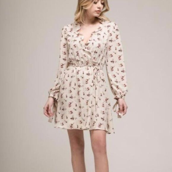 Moon River Dresses & Skirts - MOON RIVER Floral Ruffle Faux Wrap Dress 